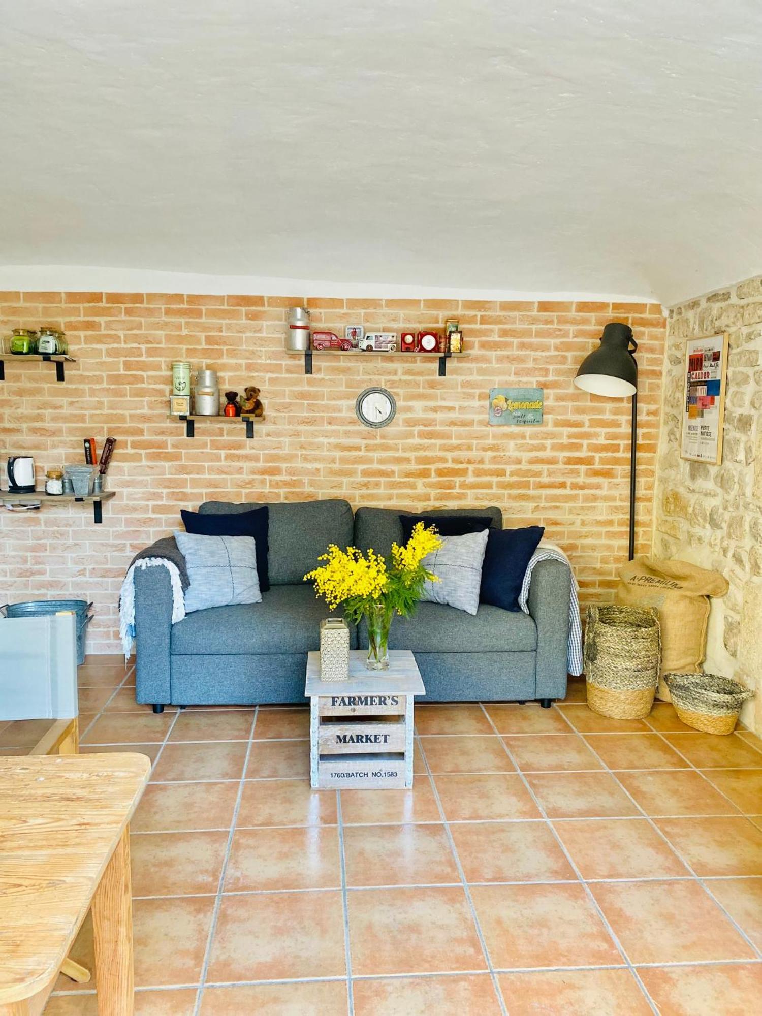 La Dame Jeanne Bed and Breakfast Fontanes  Exterior foto
